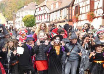 DÉFILÉ COSTUMÉ DES ENFANTS