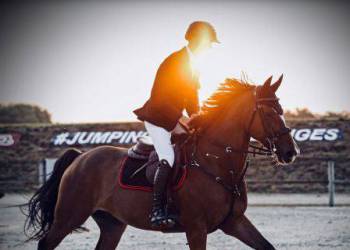 JUMPING CLUB