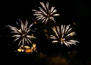 SPECTACLE PYROTECHNIQUE AU NOUVEL AN